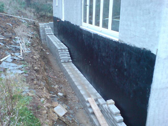15 Retaining Wall & Cess Tank (34)
